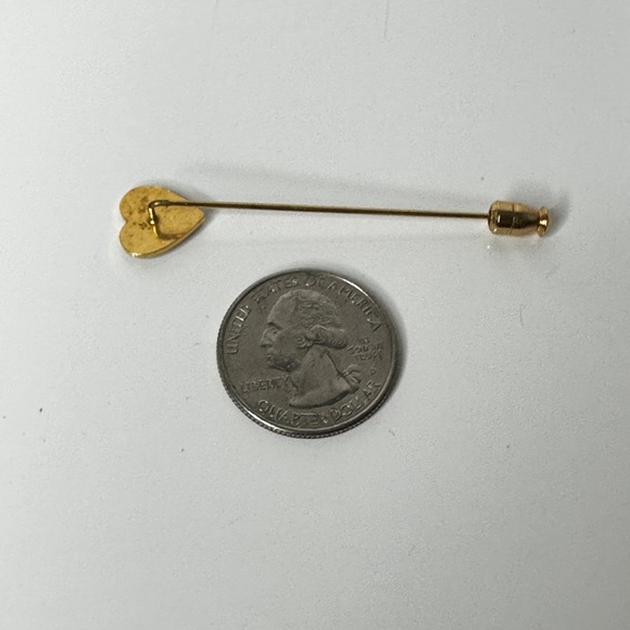 Vintage Classic stick pin with heart tip - Picture 2 of 7